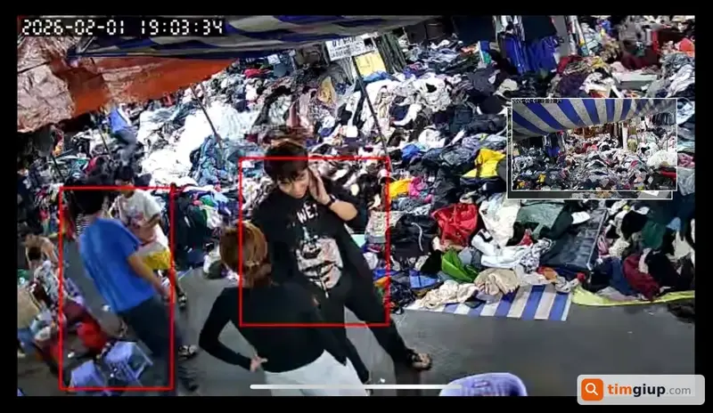 Tìm ví đánh rơi tên Nguyễn Phan Thiện Dũng tại chợ Hoàng Hoa Thám, TP.HCM