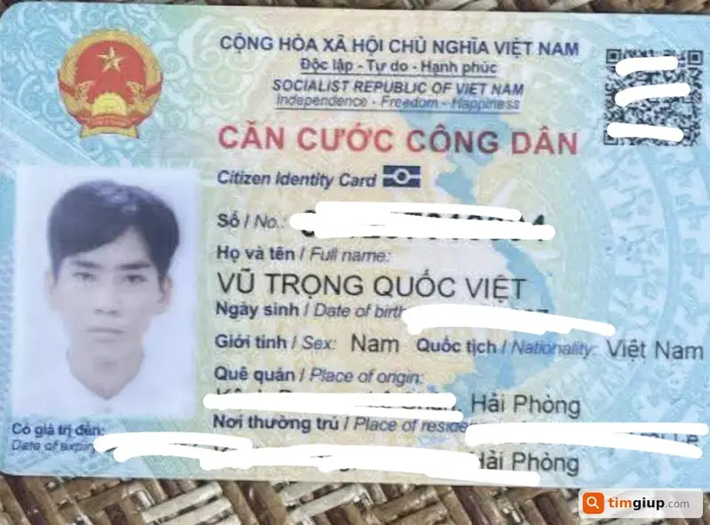 Tìm ví đánh rơi chứa giấy tờ tên Vũ Trọng Quốc Việt tại Hà Nội