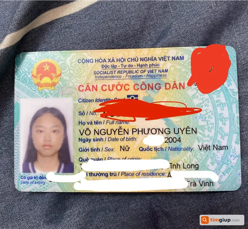 Tìm ví giấy tờ tên Phương Uyên rơi HCM - Bình Dương