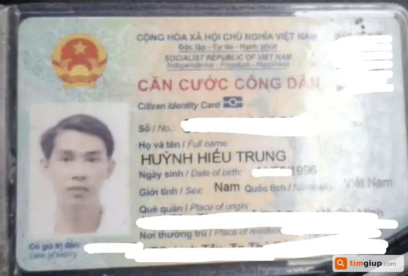 Tìm ví chứa giấy tờ tùy thân tên Huỳnh Hiếu Trung tại TP. Hồ Chí Minh
