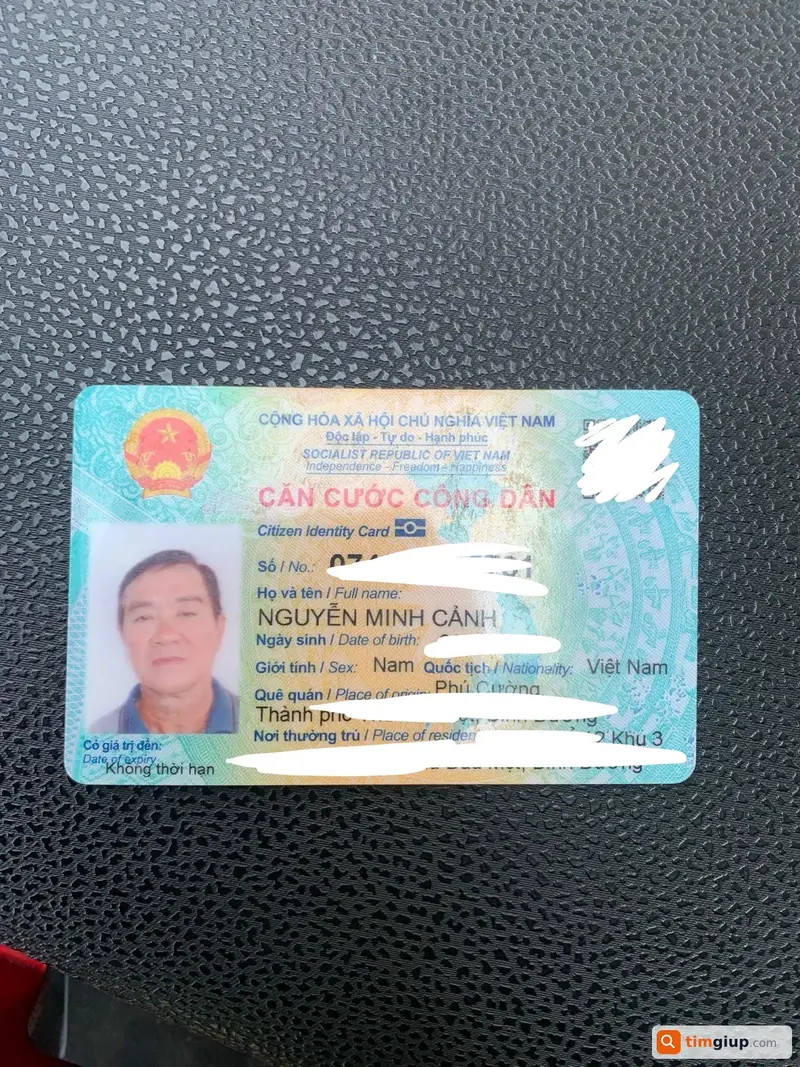 Tìm ví màu nâu và giấy tờ tùy thân của ông Nguyễn Minh Cảnh