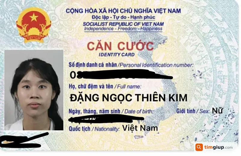 Tìm ví màu hồng có giấy tờ Đặng Ngọc Thiên Kim tại TP.HCM