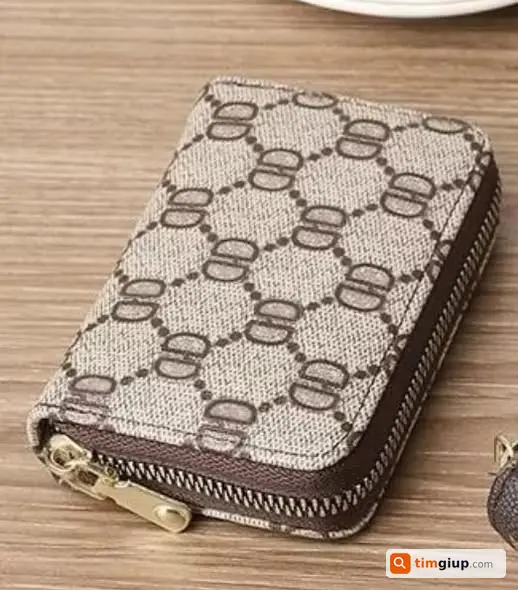 Tìm ví chứa giấy tờ tên Đặng Quỳnh Dung rơi Thanh Xuân