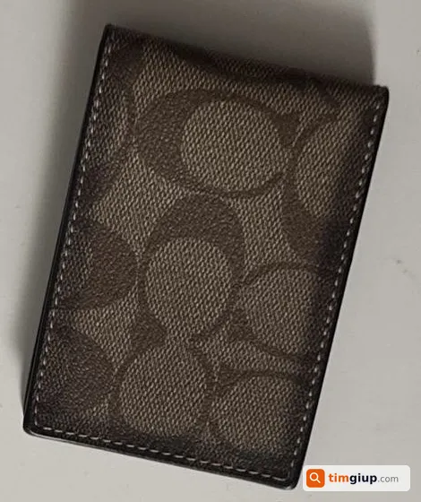 Tìm ví đánh rơi của anh Phạm Duy Hoàng tại Quận 7, TP. Hồ Chí Minh