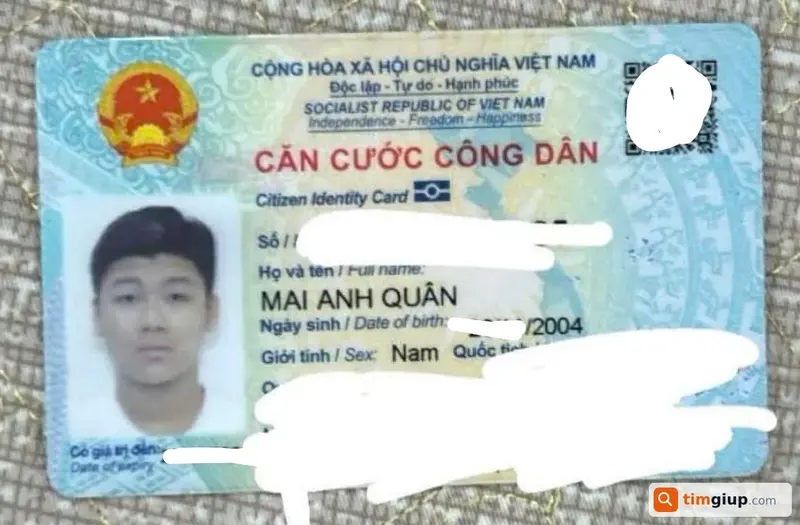 Tìm ví đánh rơi chứa giấy tờ tên Mai Anh Quân tại Hải Phòng