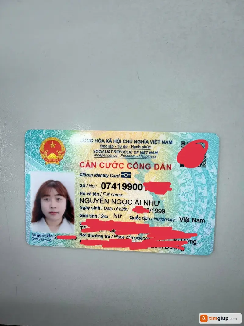 Tìm túi xách màu đen và giấy tờ mang tên Nguyễn Ngọc Ái Như tại Bình Dương