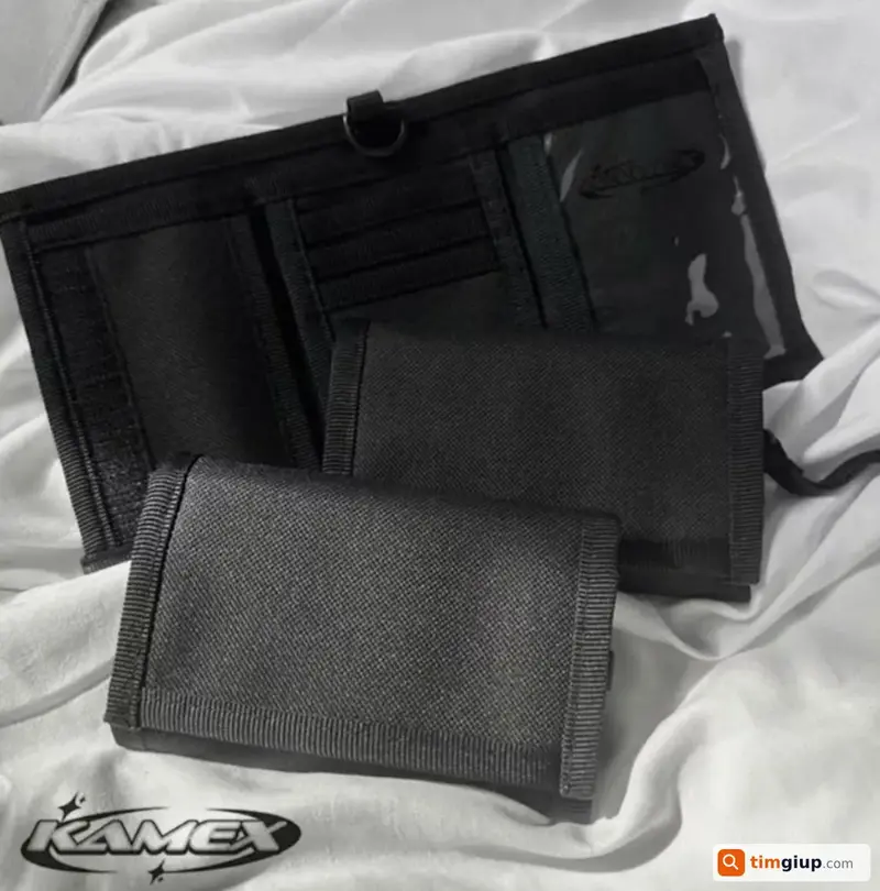 Tìm ví màu cam đánh rơi tại ngã 4 Cầu Hoàng Hoa Thám, TP.HCM