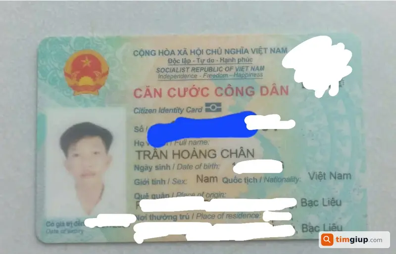 Tìm ví giấy tờ tên Trần Hoàng Chân gần chợ Tân An Cần Thơ