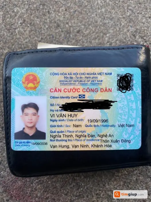 Tìm ví rơi tại bến xe Nước Ngầm, có giấy tờ quan trọng