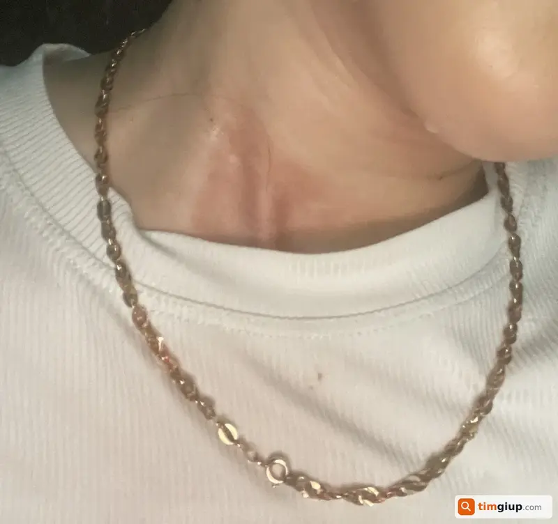 Tìm chuộc dây chuyền bị rơi tại chợ Nha Trang, Khánh Hòa