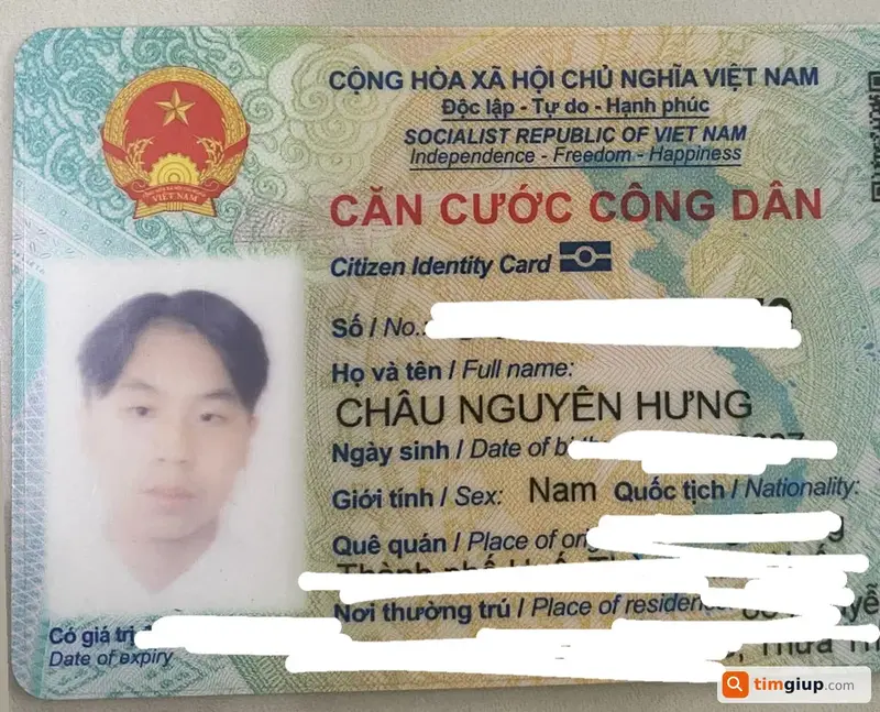 Tìm ví tiền màu nâu tên Châu Nguyên Hưng tại TP. Huế