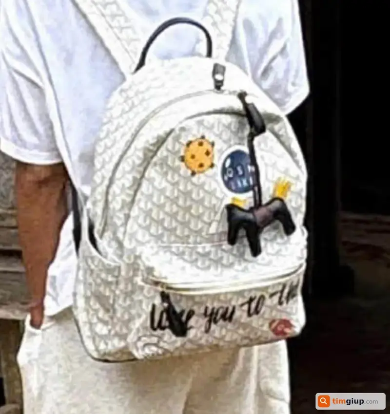 Tìm balo và túi da màu đen thất lạc tại Phú Nhuận, TP.HCM