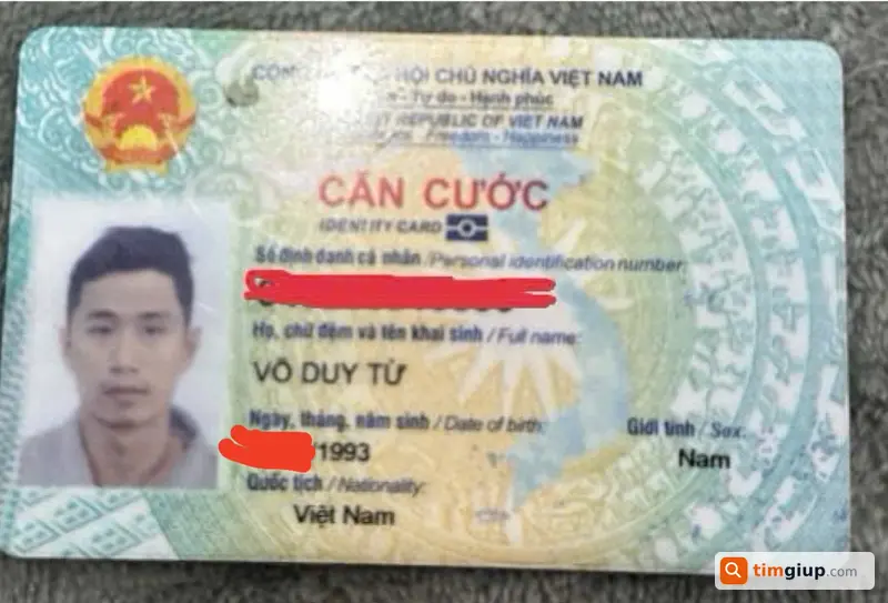Tìm ví màu nâu và giấy tờ rơi tại TP Huế