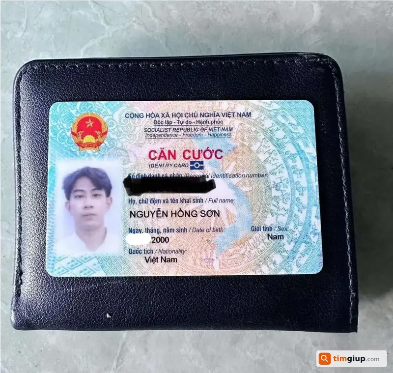 Tìm ví màu đen chứa CCCD Nguyễn Hồng Sơn tại Đà Nẵng