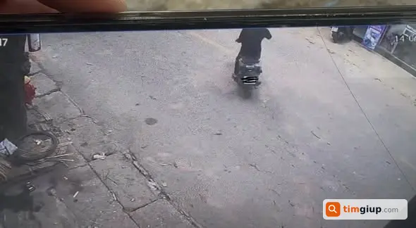 Mất iPhone 15 Pro Max tại Đại Mỗ đối diện FPT Hà Nội