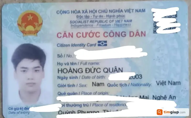 Tìm ví đánh rơi có giấy tờ tên Hoàng Đức Quân (2003) tại Hà Nội