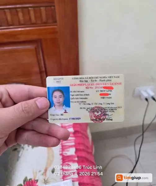 Tìm túi zip đựng giấy tờ mang tên Lý Trúc Linh tại Hà Nội
