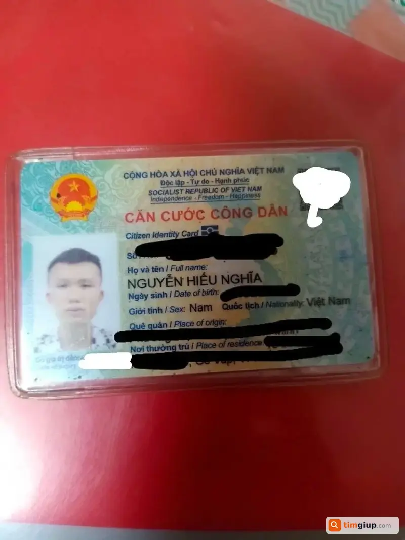 Tìm Ví Giấy Tờ Mang Tên Nguyễn Hiếu Nghĩa Ở Công Viên Gia Định
