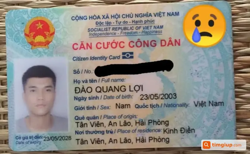 Ví Đen Rơi Kèm Giấy Tờ Trên Đường Thao Trường Đến Thầu Đâu