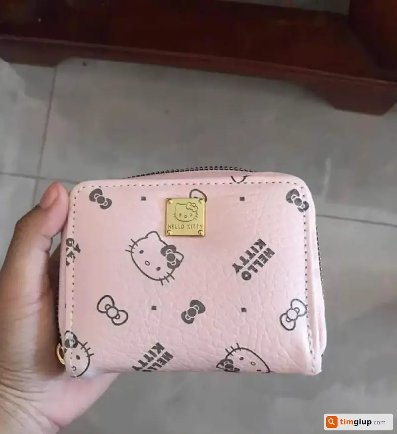 Tìm ví và giấy tờ tùy thân tên Mai Thi Thảo Vy tại Bình Dương