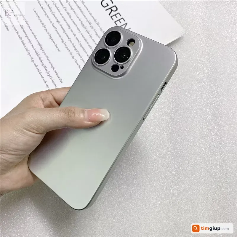 Tìm điện thoại iPhone 16 màu xám titan rơi tại khu vực Bến xe bus ĐH Giao thông Vận tải