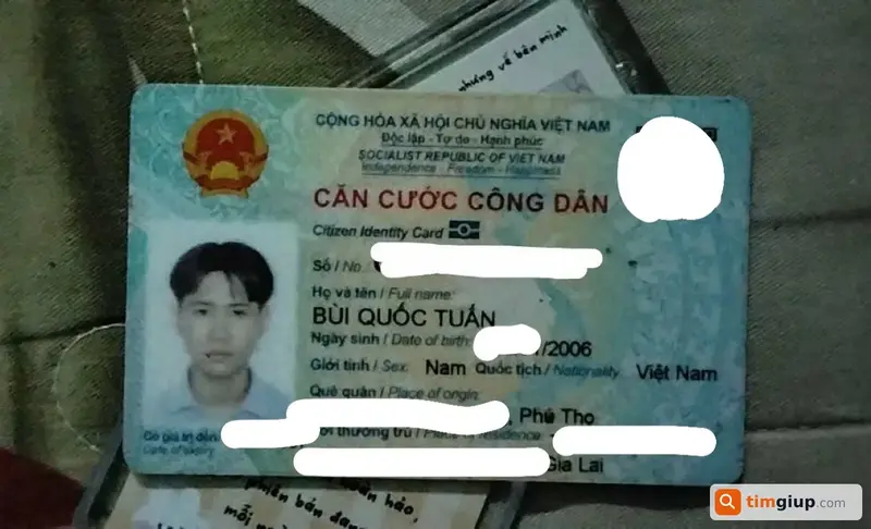 Tìm ví giấy tờ mang tên Bùi Quốc Tuấn (rơi trên tuyến Huế - Gia Lai)