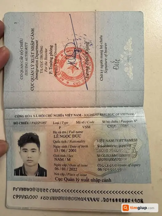 Tìm hộ chiếu thất lạc khu Trần Khát Chân, Hà Nội hôm qua
