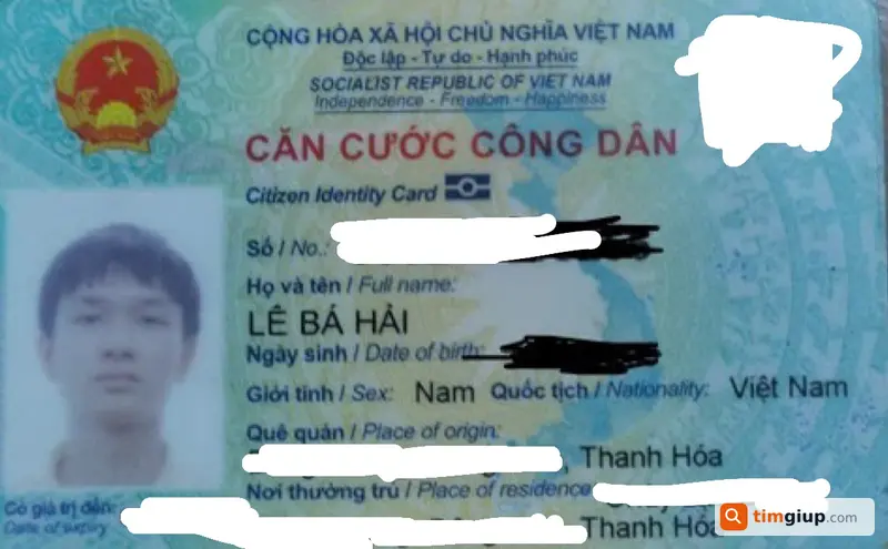 Tìm ví màu nâu logo Chelsea rơi tại Thủ Đức, TP.HCM