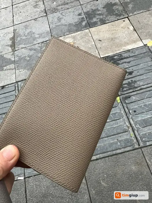 Thất lạc ví gần ngã tư Võ Chí Công – Nguyễn Hoàng Tôn, Hà Nội