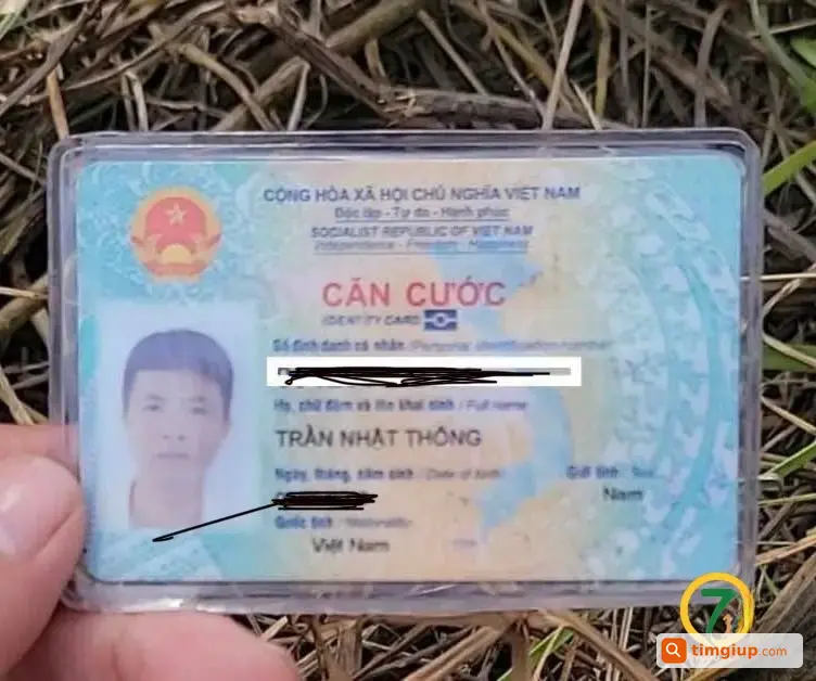 Ví Giấy Tờ Tên Trần Nhật Thông Bị Rơi Tại Đức Hòa Thượng, Long An
