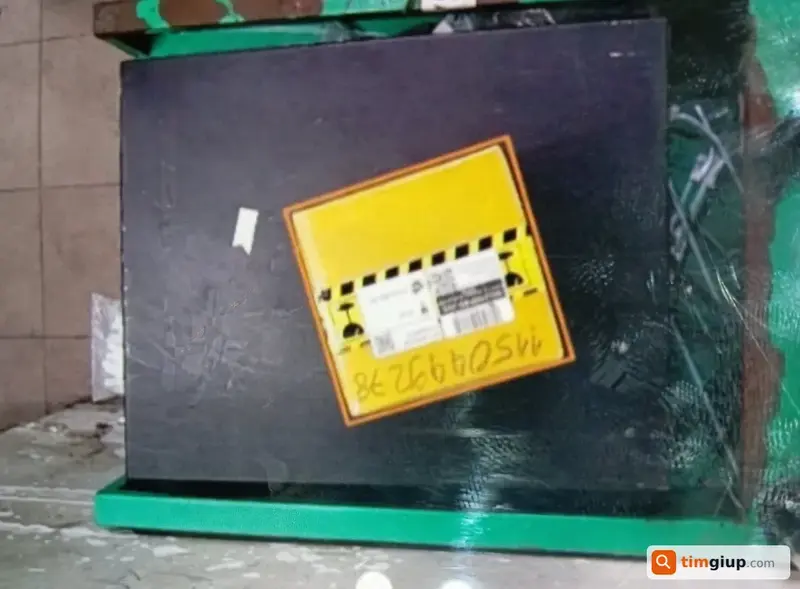 Tìm kiện hàng mỹ phẩm bị rơi tại khu vực Lĩnh Nam, Hà Nội