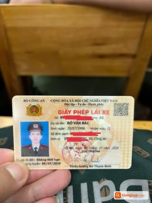 Ví Đen Thất Lạc Tại Hà Đông, Hà Nội Có Giấy Tờ Tên Đỗ Văn Bắc