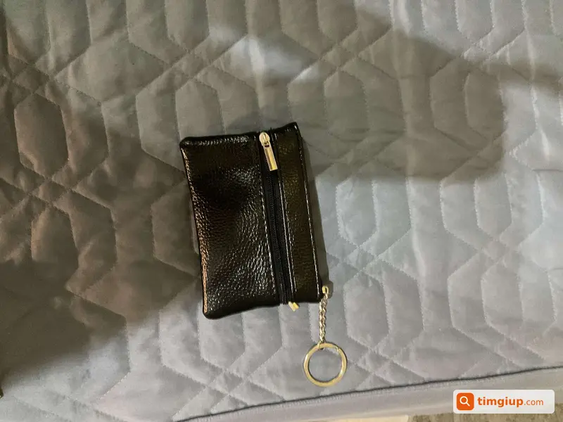 Ví Đen Chứa Cccd Tên Đào Thị Bảo Châu Bị Đánh Rơi Hà Nội