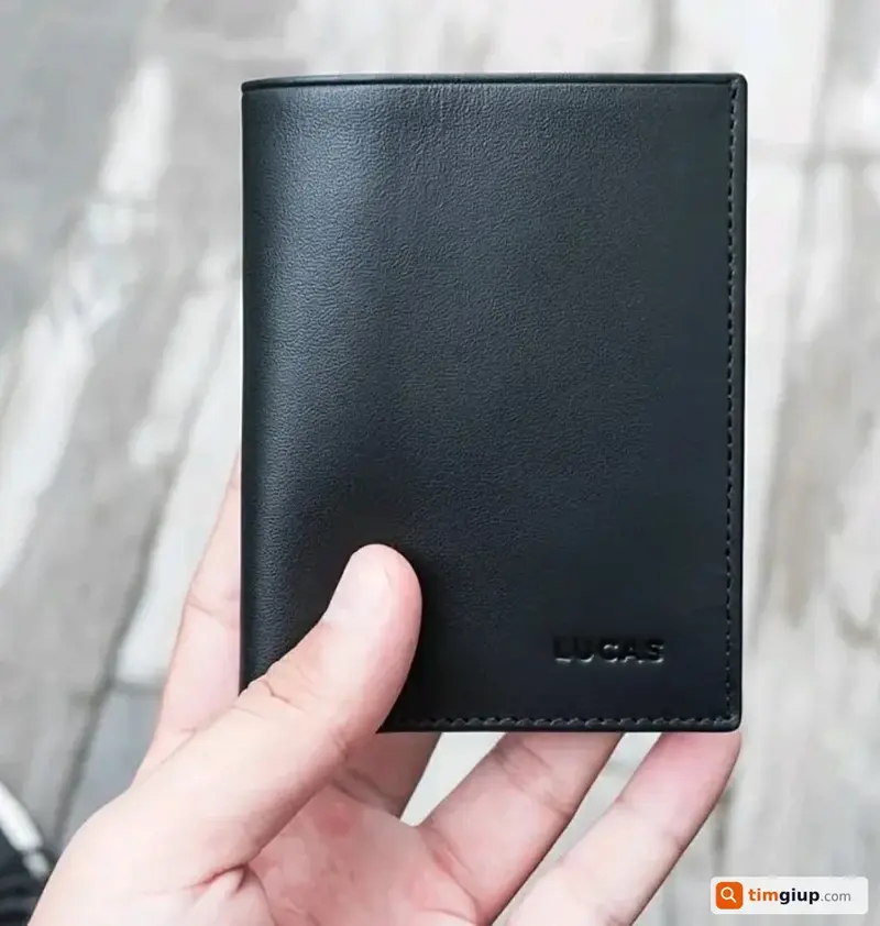 Tìm ví Lucas màu đen của anh Hà Công Phát tại Núi Dinh, TP.HCM