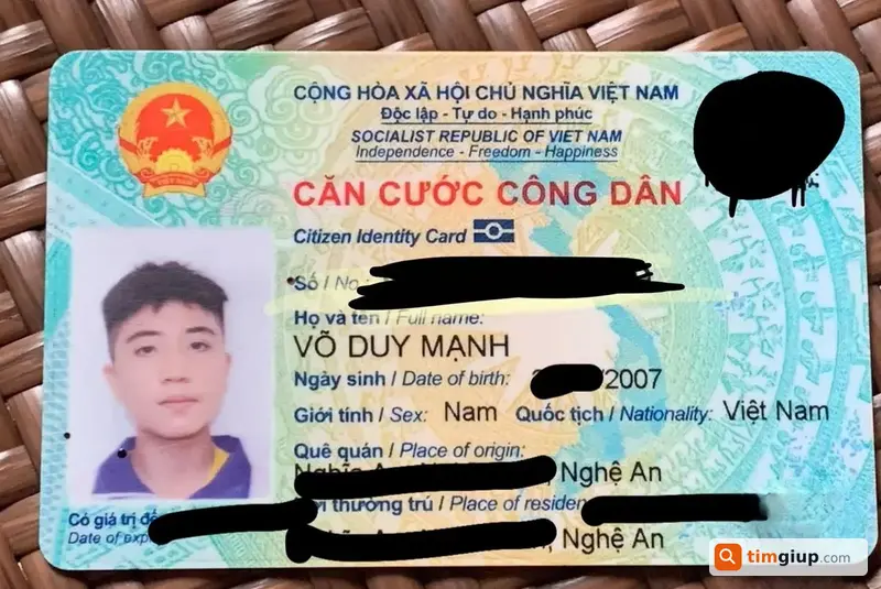 Tìm ví giấy tờ mang tên Võ Duy Mạnh rơi tại Hà Nội
