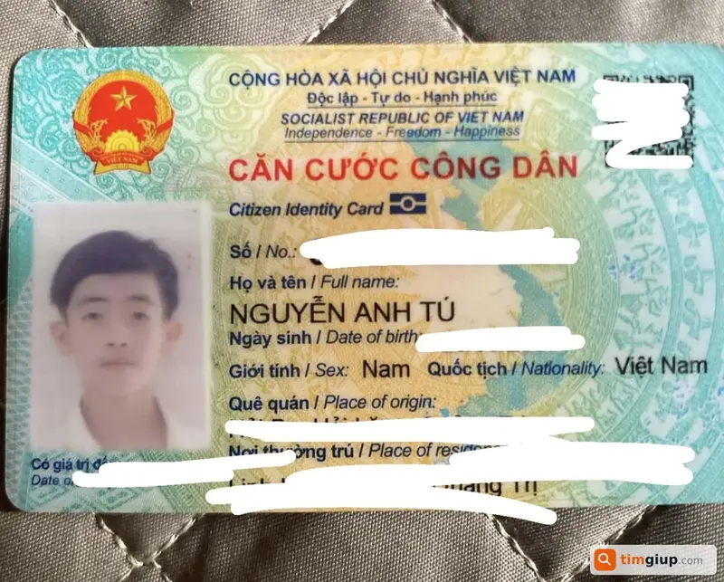 Tìm ví tiền đánh rơi tại Bán đảo Sơn Trà, Đà Nẵng