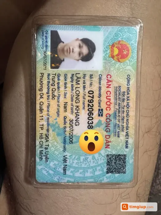 Đánh Rơi Túi Champion Đỏ Cùng Cccd Ở Vũng Tàu