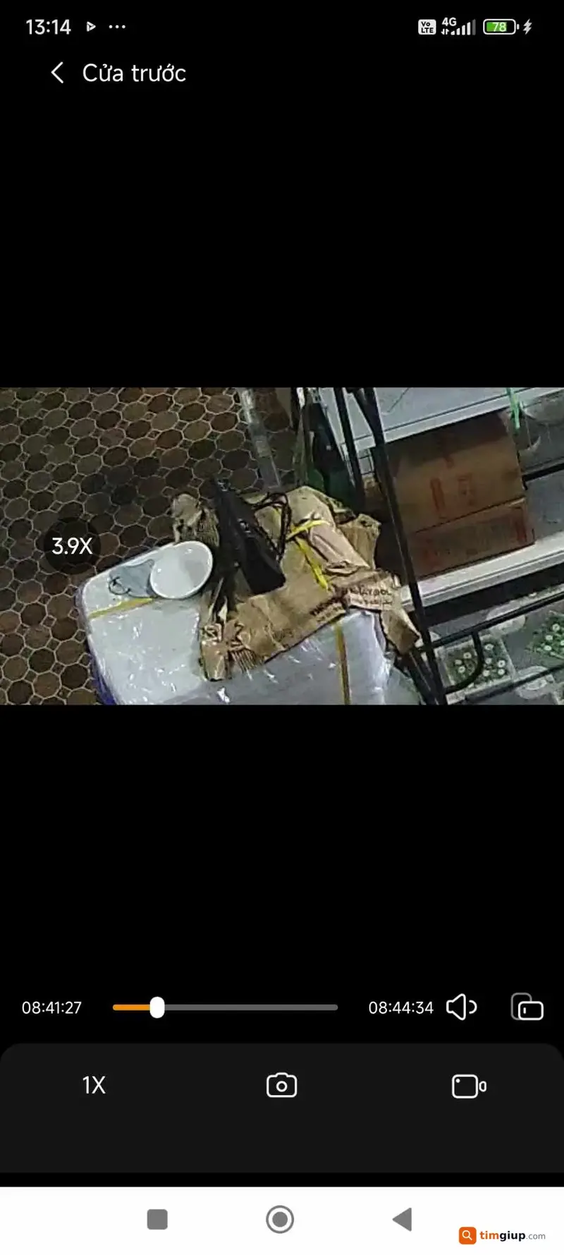 Tìm túi xách màu đen thất lạc tại xã Lạc Lương, Phú Thọ