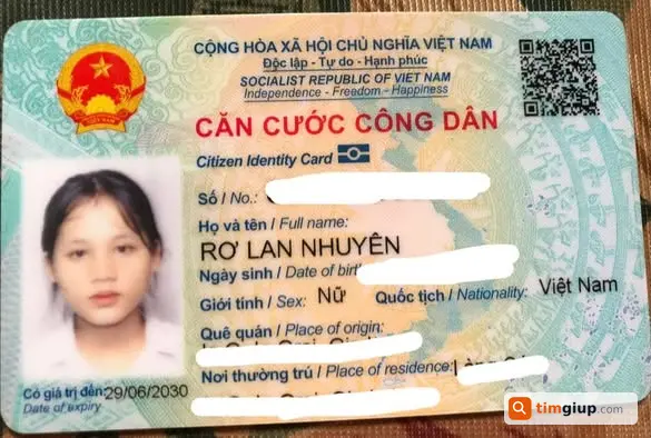 Tìm Giấy Tờ Tùy Thân Bị Mất Cùng Túi Tại Công Viên Phú Xuân