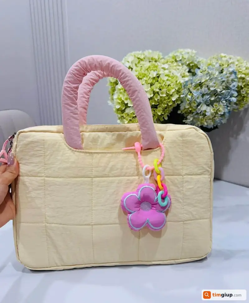 Tìm túi xách đánh rơi tên Đỗ Thị Hoa Lựa tại Đà Nẵng