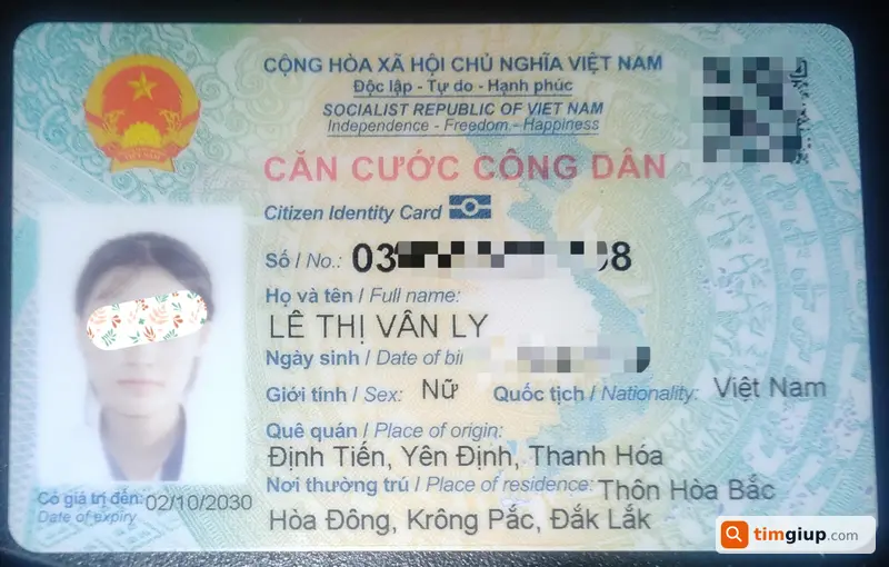 Tìm ví nhỏ kẹp ghim rơi tại Phạm Văn Đồng, Thủ Đức