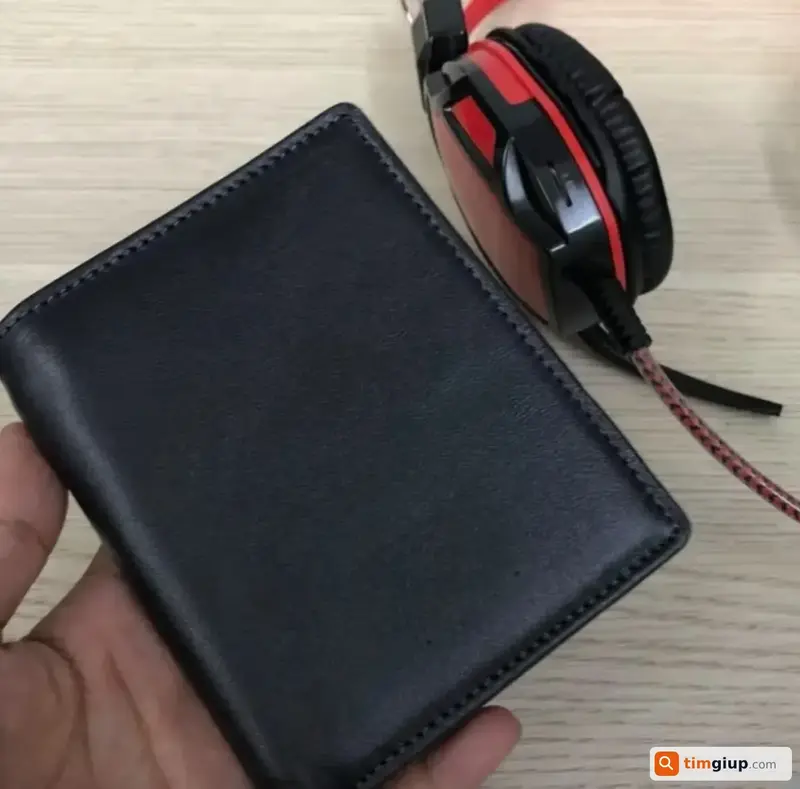 Tìm ví da nam đánh rơi tại Gò Vấp, TP.HCM - Tên Ưng Lê Huy