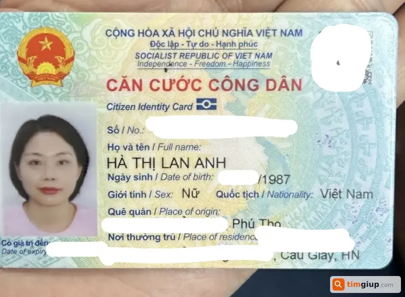Tìm ví đựng giấy tờ tùy thân của chị Hà Thị Lan Anh tại Hà Nội
