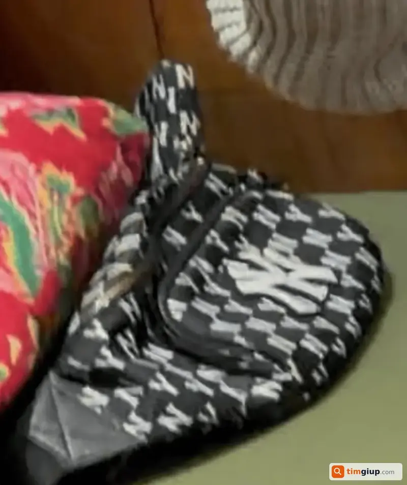 Tìm túi xách chứa giấy tờ tùy thân tên Bùi Nam Phong tại Hà Nội