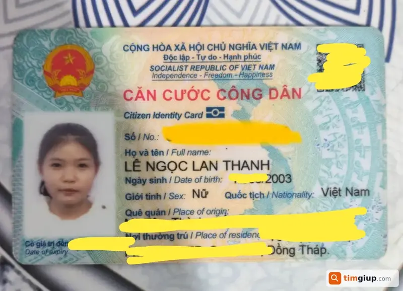 Tìm ví và giỏ xách màu hồng của Lê Ngọc Lan Thanh tại TP.HCM
