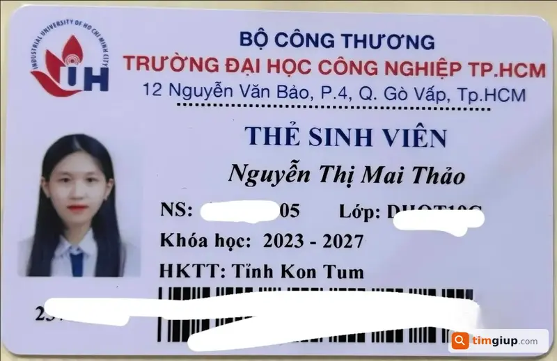 Tìm ví màu hồng cùng giấy tờ tại Gò Vấp, TP.HCM
