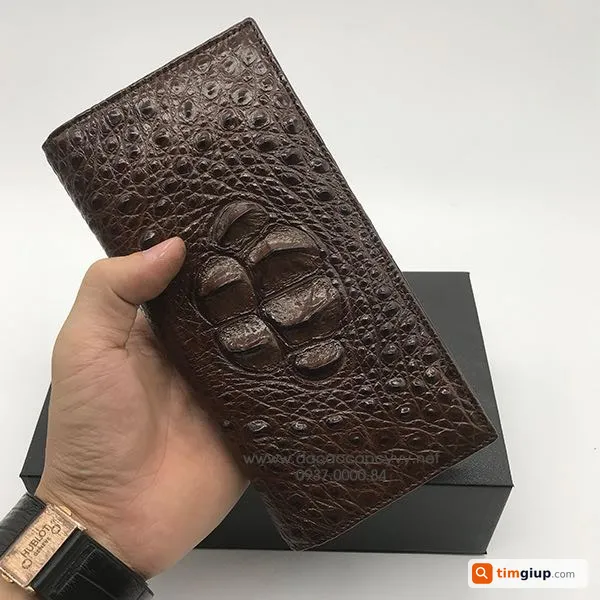 Tìm ví và giấy tờ tùy thân mang tên Nguyễn Quốc