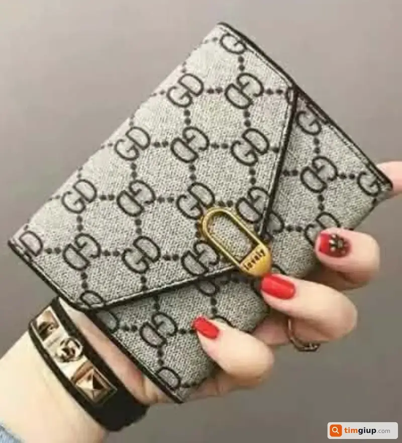 Tìm ví đánh rơi tên Lại Thị Tâm (2003) tại Hà Nội