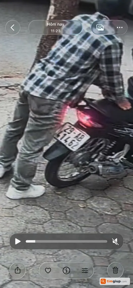 Mất xe máy Wave tại Xa La Hà Đông