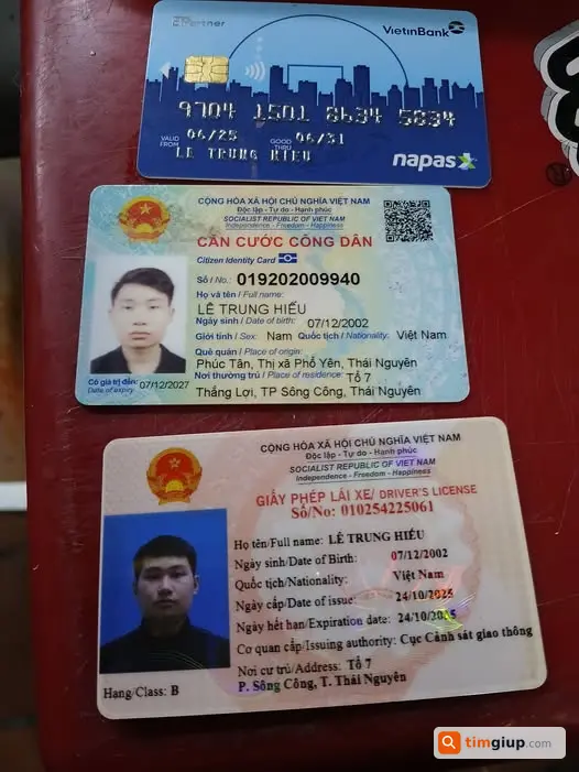 Tìm người đánh rơi đồ liên hệ nhận lại qua số điện thoại